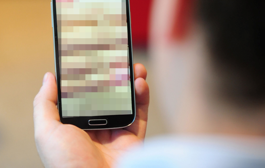 Πότε είναι κακούργημα το revenge pοrn