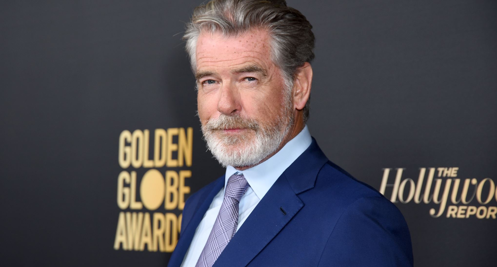Pierce Brosnan και Helen Mirren μόλις υπέκυψαν στο Netflix