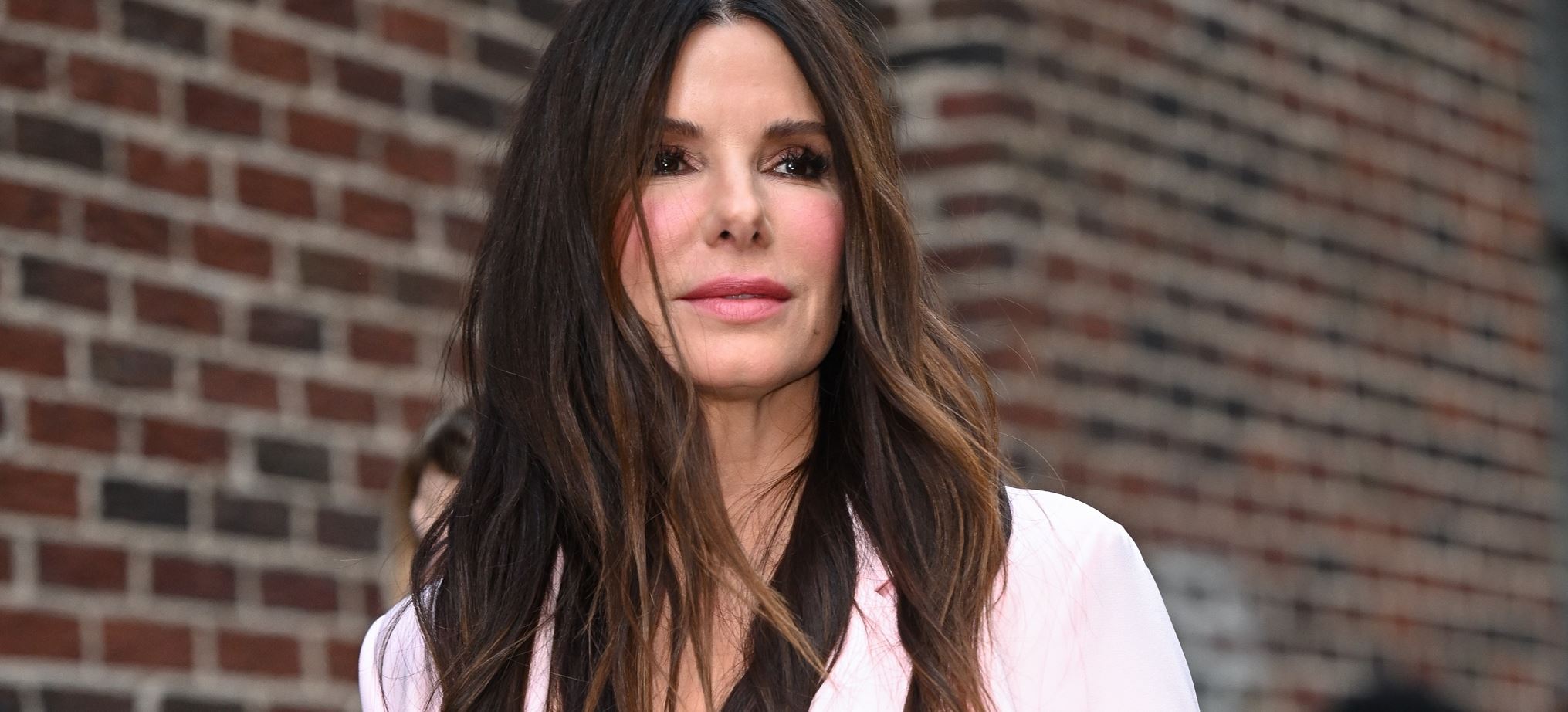 Η αμήχανη στιγμή που η Sandra Bullock βρέθηκε γυμνή με τον Ryan Reynolds