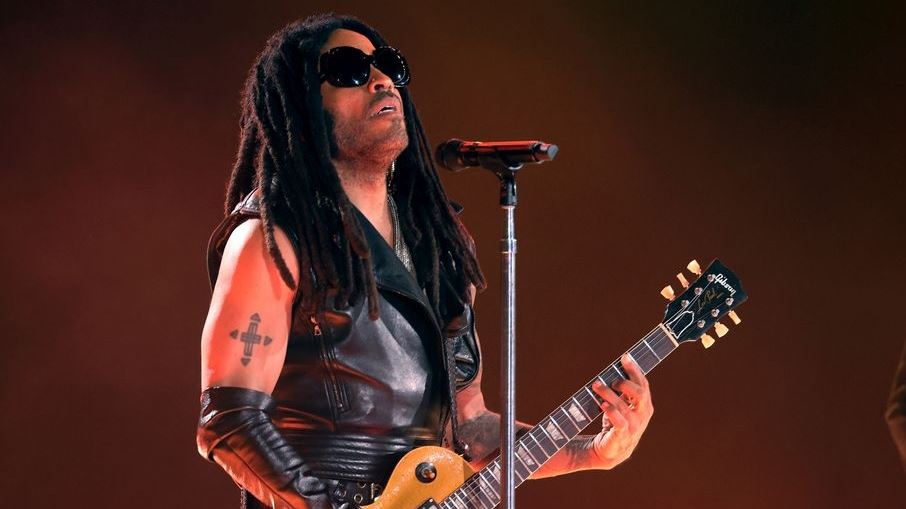 Ξέρουμε πού έμεινε ο Lenny Kravitz πριν από τη συναυλία του στο ΟΑΚΑ