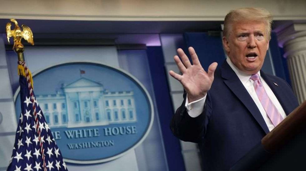 Γιατί ο Donald Trump δεν σταματά να επιτίθεται στην Κίνα