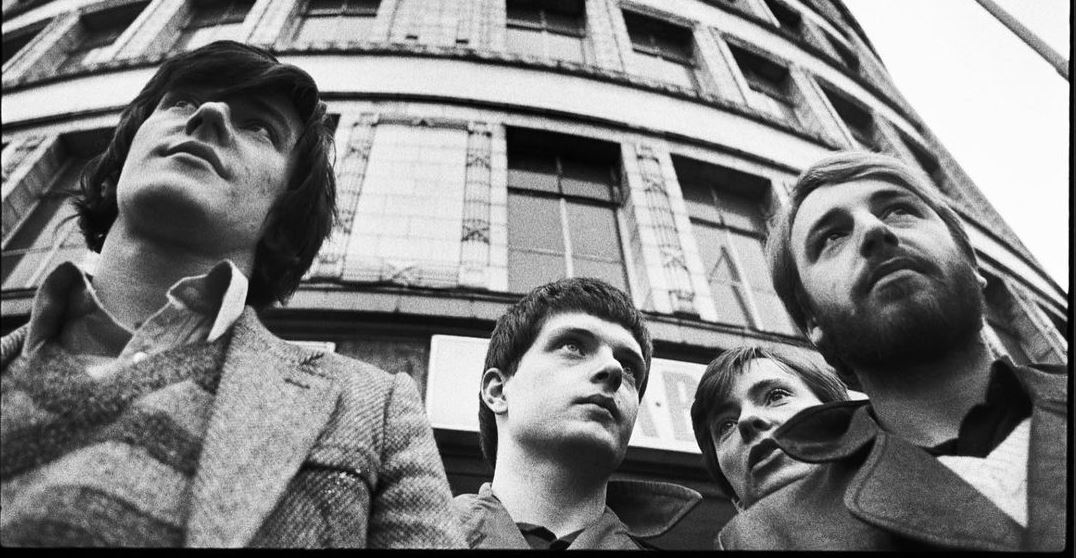 Η 'νέα τάξη' των Joy Division στη μόδα των '70s
