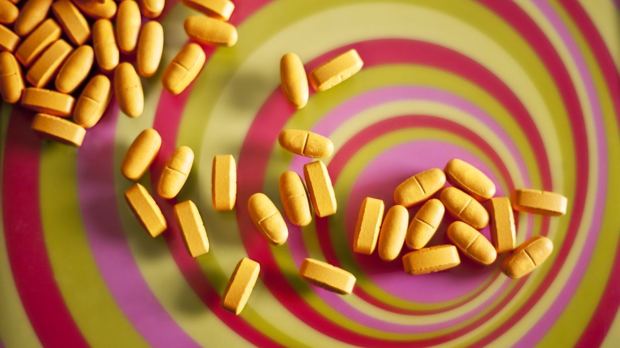 Εταιρείες βιοχακάρουν ναρκωτικά και προσπαθούν να τα κάνουν πιο ασφαλή