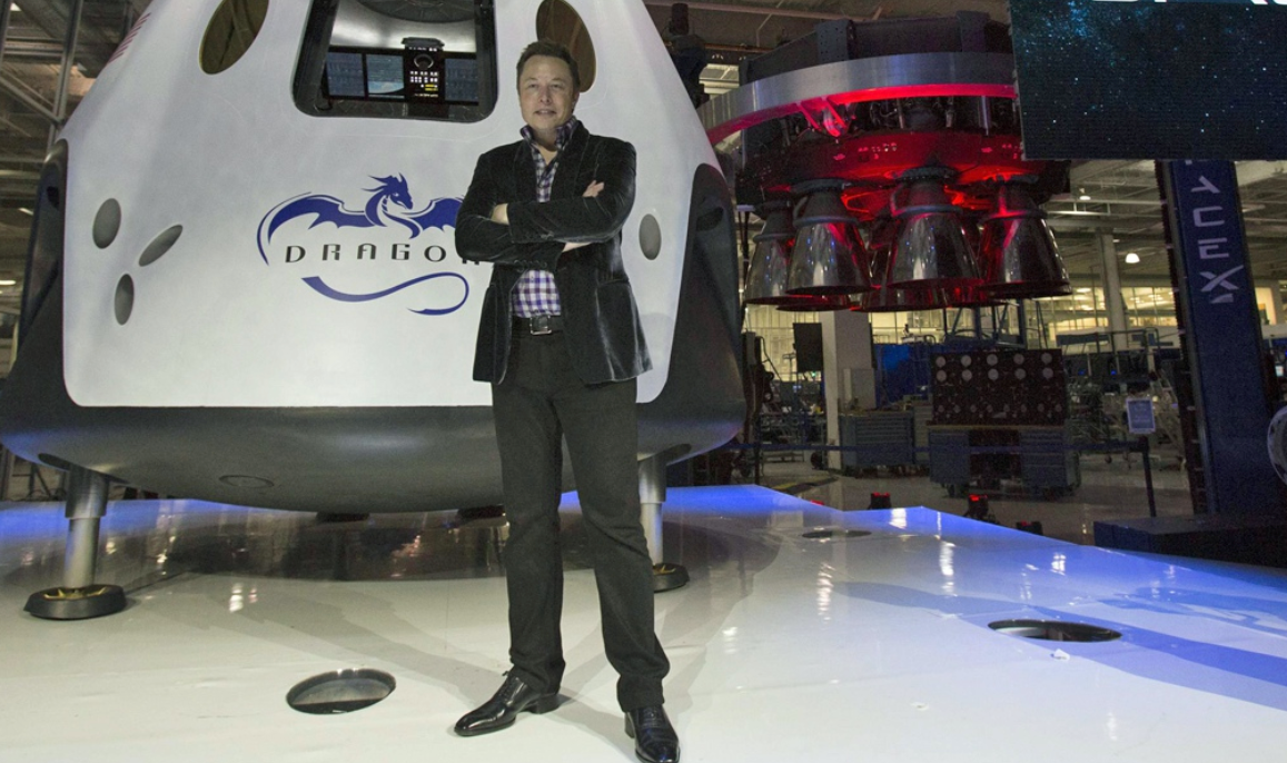 O Elon Musk πιστεύει πως θα επιστρέψουμε στη Σελήνη ως το 2024