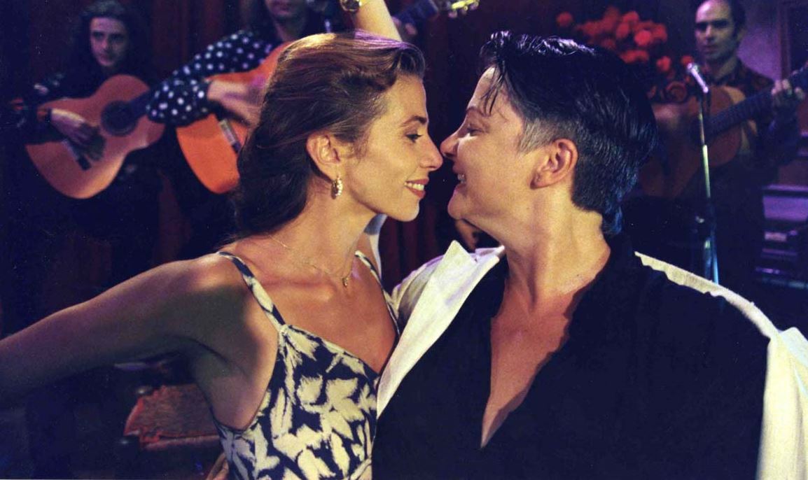 25 χρόνια μετά και ακόμα "Για όλα φταίει το γκαζόν"