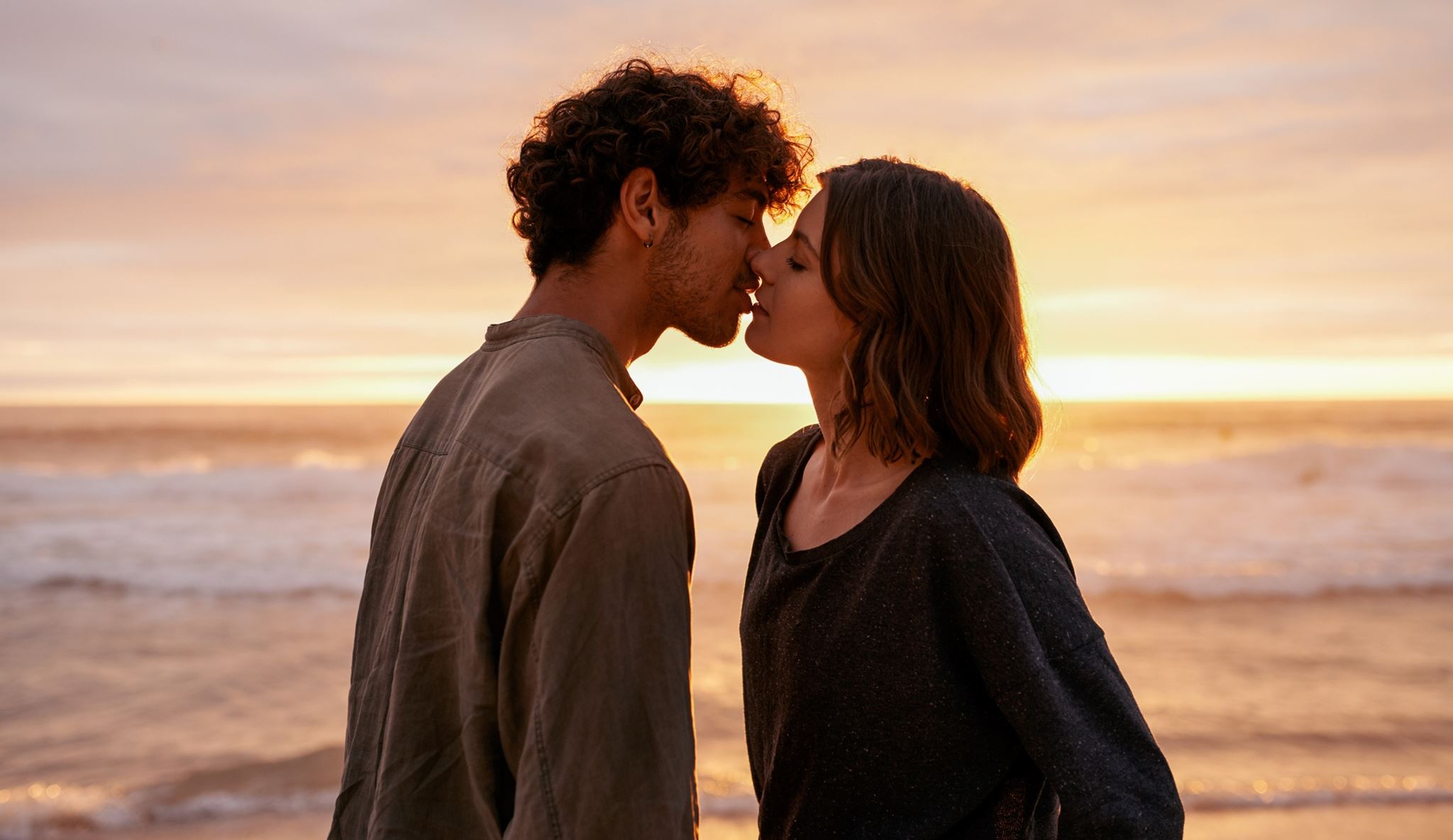 Βρήκαμε το μυστικό πίσω από ένα αξέχαστο φιλί