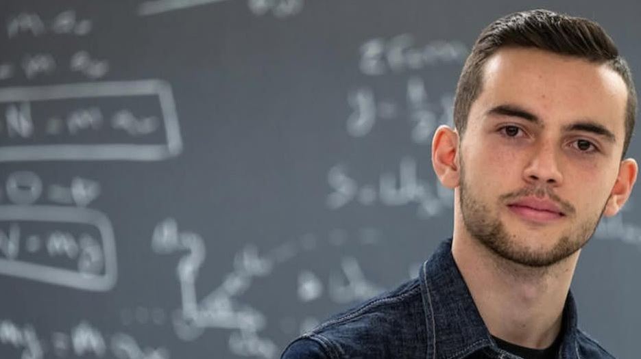 Έλληνας φοιτητής ανακάλυψε δύο μακρινούς γαλαξίες