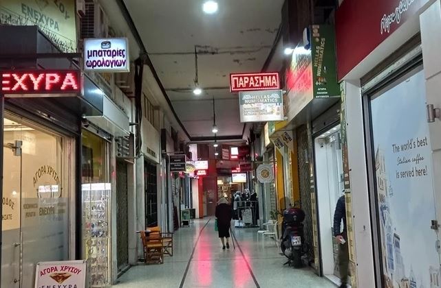 Τι κρύβουν οι παλιές εμπορικές στοές της Αθήνας;