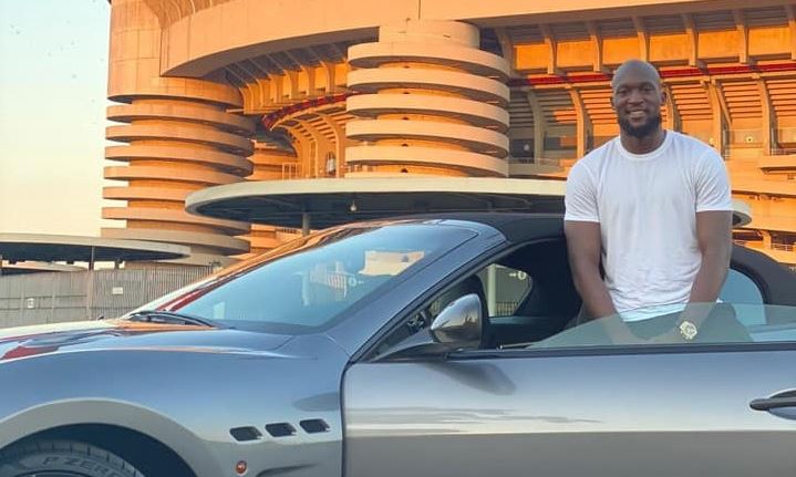 Μία βόλτα στο γκαράζ του Romelu Lukaku