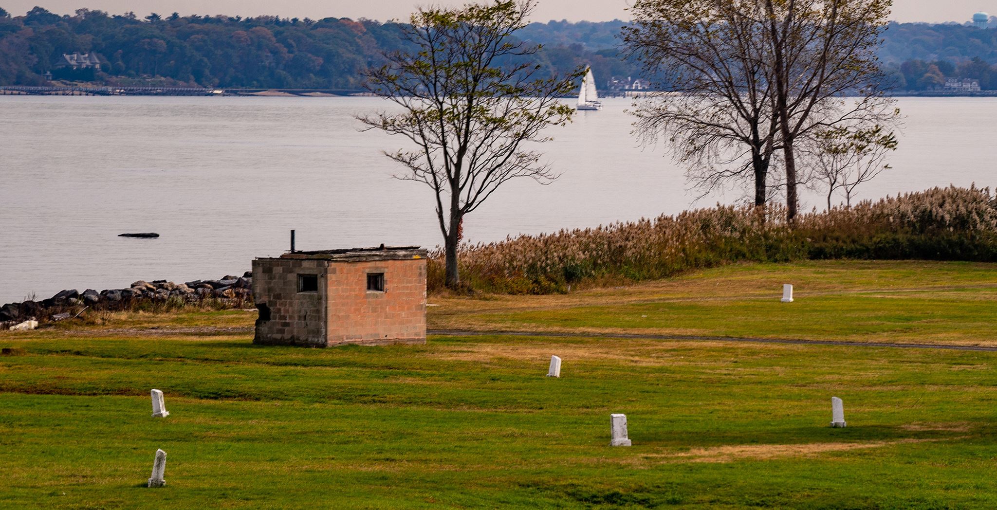 Hart Island: Το νησί των χαμένων ψυχών στη Νέα Υόρκη
