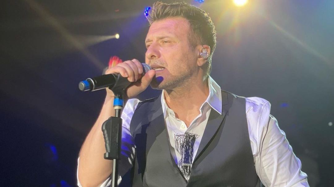 Αυτό είναι το χειρόγραφο μήνυμα της stalker του Γιάννη Πλούταρχου