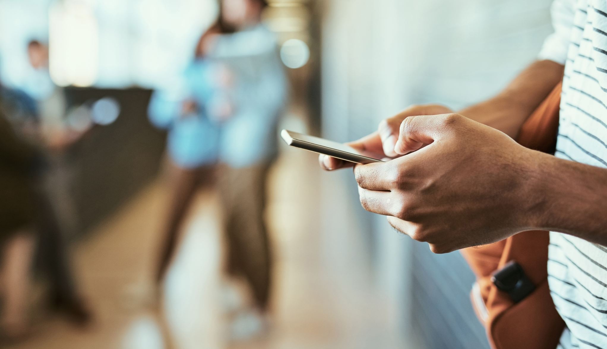 Πώς θα ήταν ένα σχολείο χωρίς smartphones για έναν χρόνο;