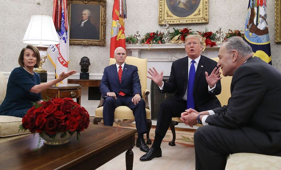 Το χρονικό της αποτυχίας του Donald Trump με τον κορονοϊό