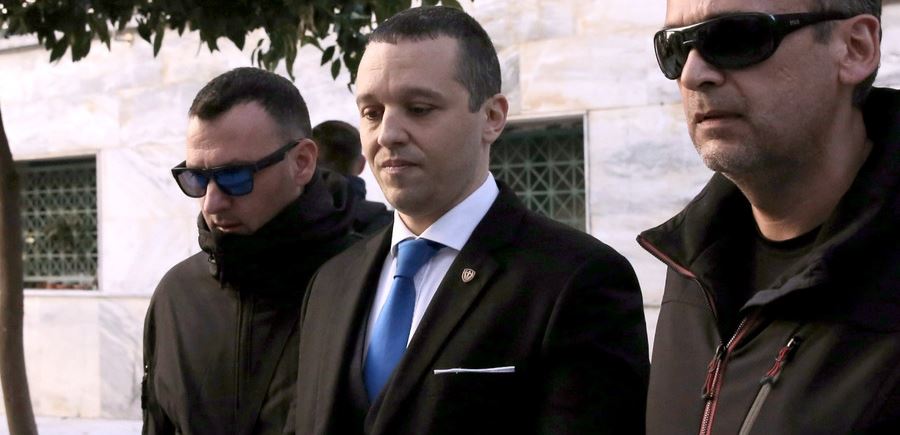 Ο Χρυσαυγίτης Ηλίας Κασιδιάρης, πραγματικός ηγέτης του κόμματος των Σπαρτιατών