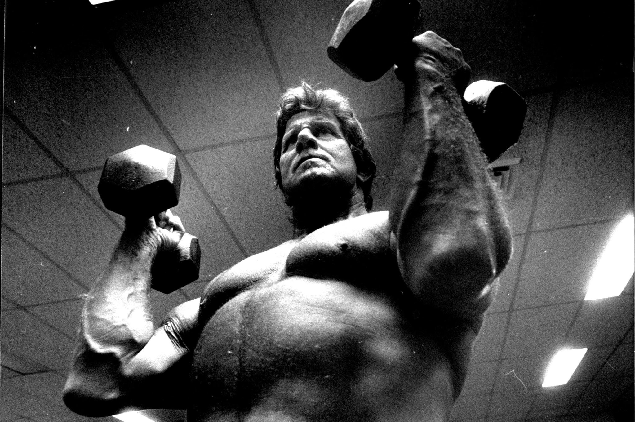 Charles Atlas, ο άνθρωπος που πουλούσε μύες μέσω ταχυδρομείου