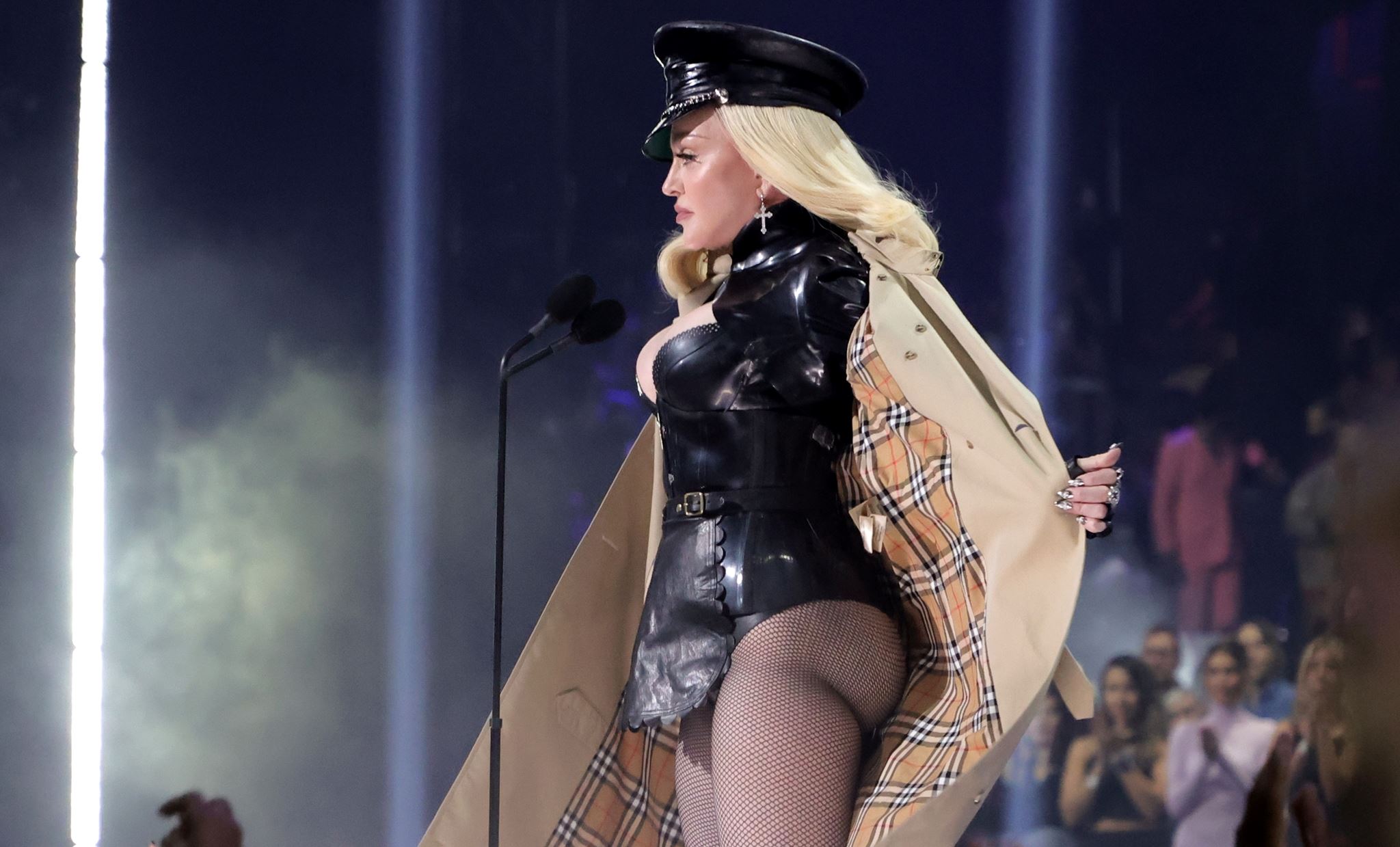 Η Madonna ξεφάντωσε στα 64α γενέθλιά της στην Ιταλία