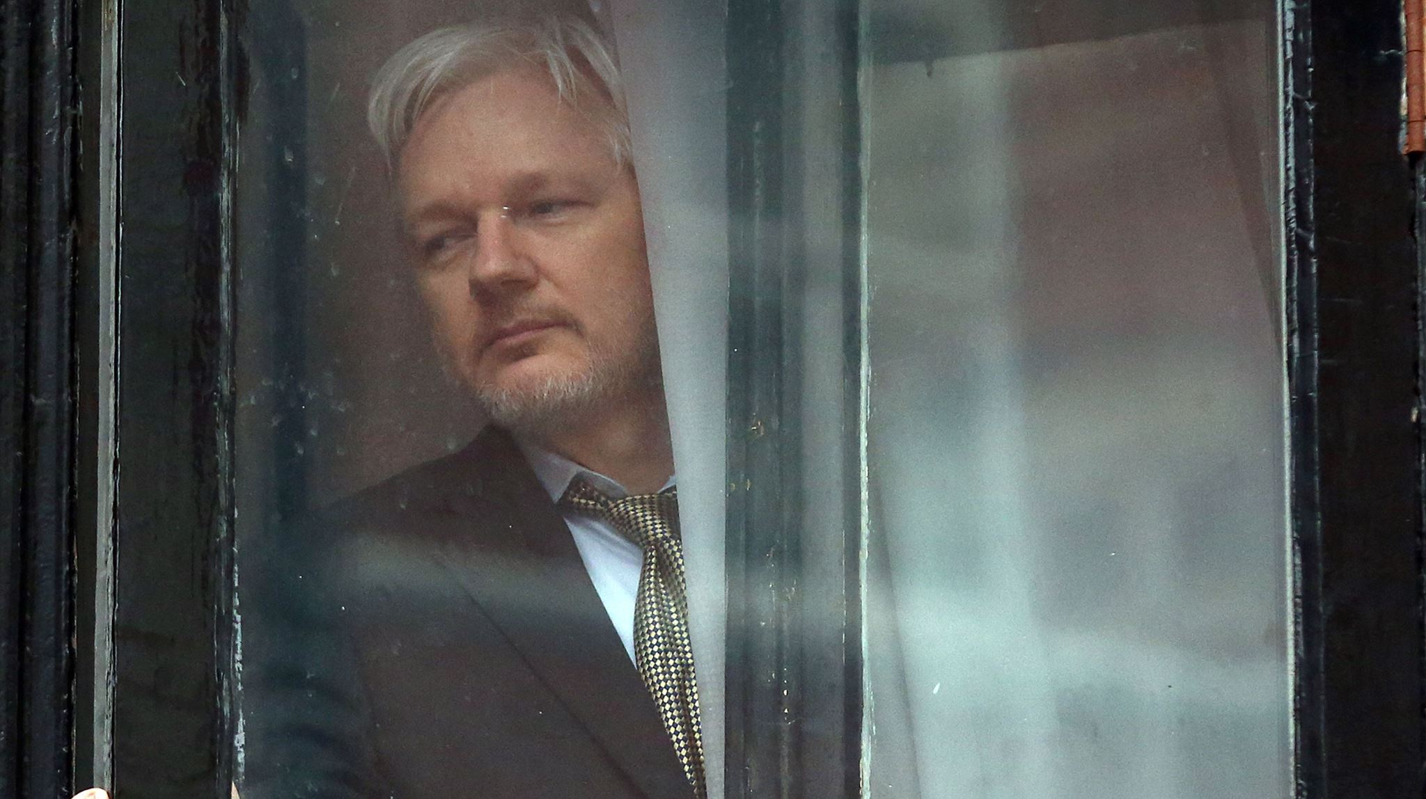 Η 7χρονη εξορία του Julian Assange