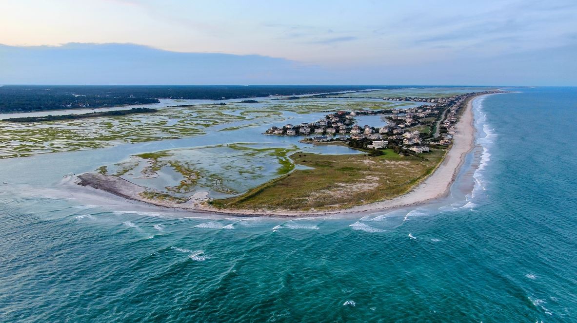 Το 'άγνωστο' νησί που πάνε οι διάσημοι του Χόλιγουντ για να 'εξαφανιστούν'