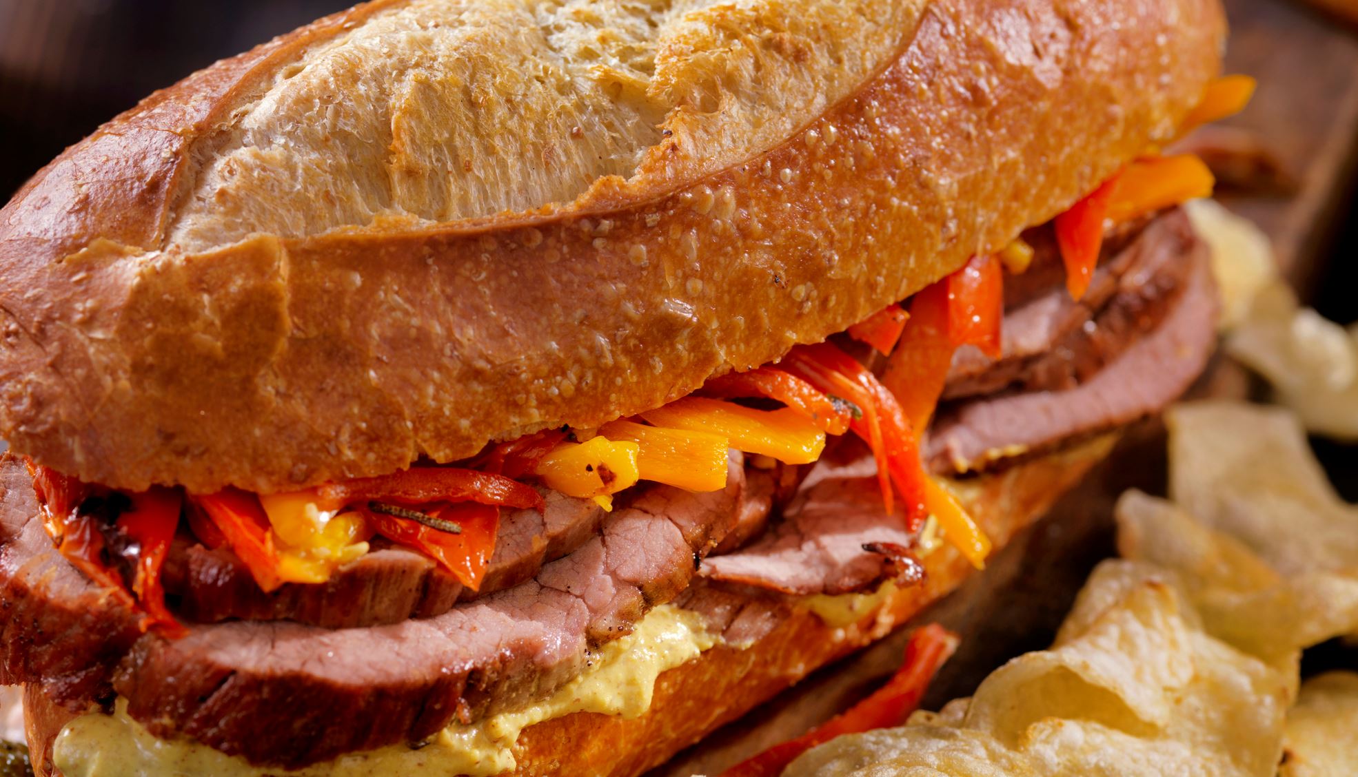 Το σάντουιτς με μπριζόλα είναι η πεμπτουσία του comfort snack