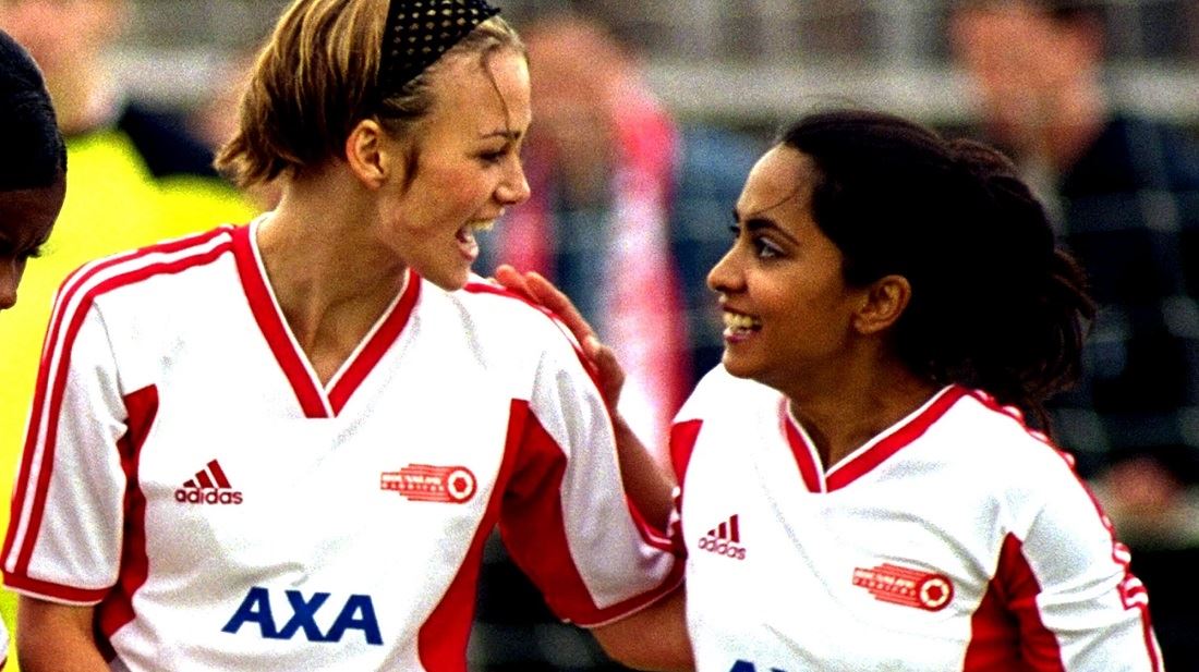 5+1 ταινίες με θέμα το γυναικείο ποδόσφαιρο