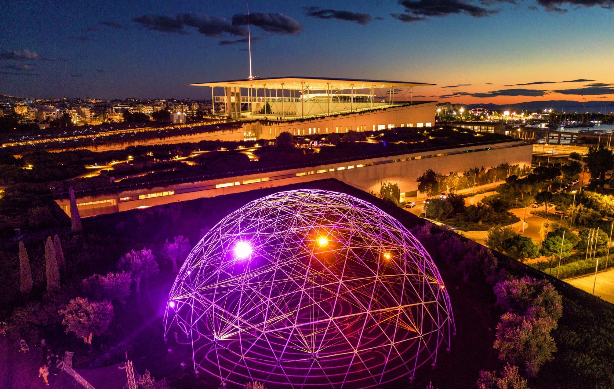 O Χριστουγεννιάτικος Κόσμος του ΚΠΙΣΝ είναι πιο φωτεινός από ποτέ