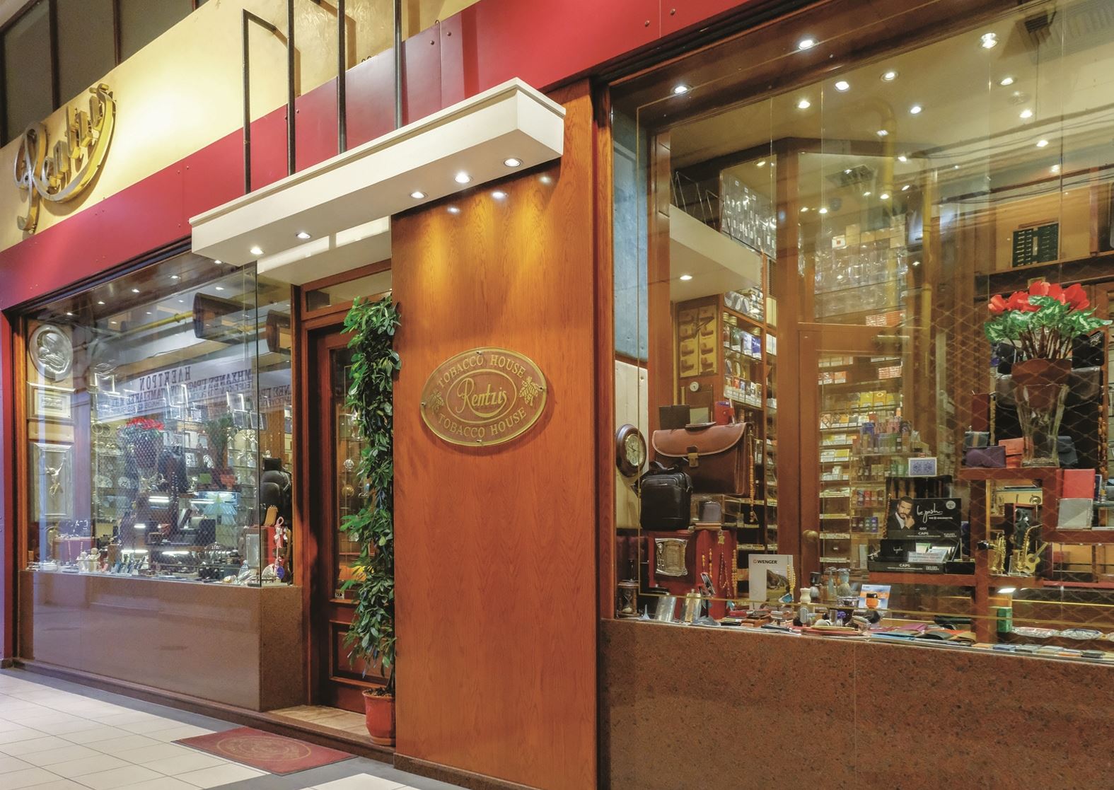 Rentzis Tobacco House: Sherlock Holmes, Winston Churchill και ένα ταξίδι στον κόσµο του καπνού