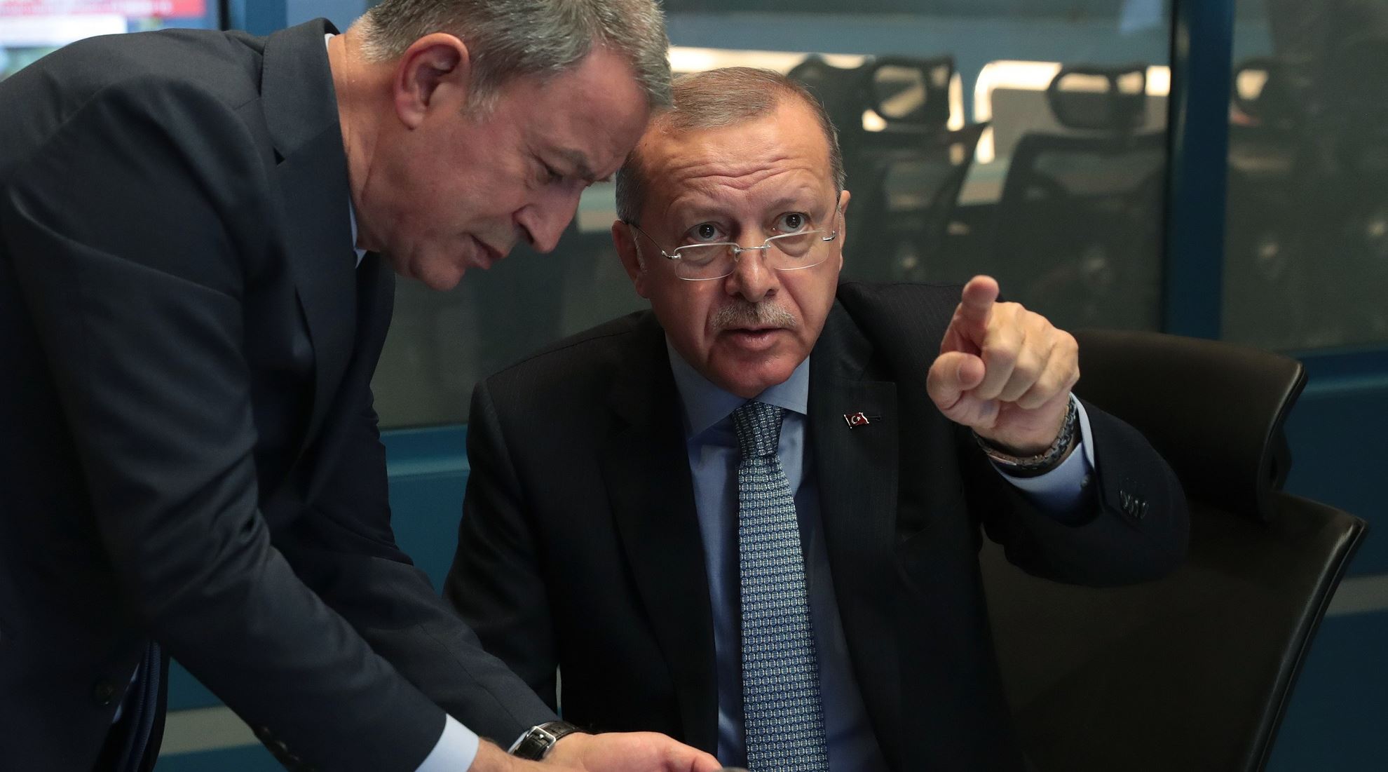 Τα επικίνδυνα παιχνίδια του Erdogan και η σύγκρουση με Macron