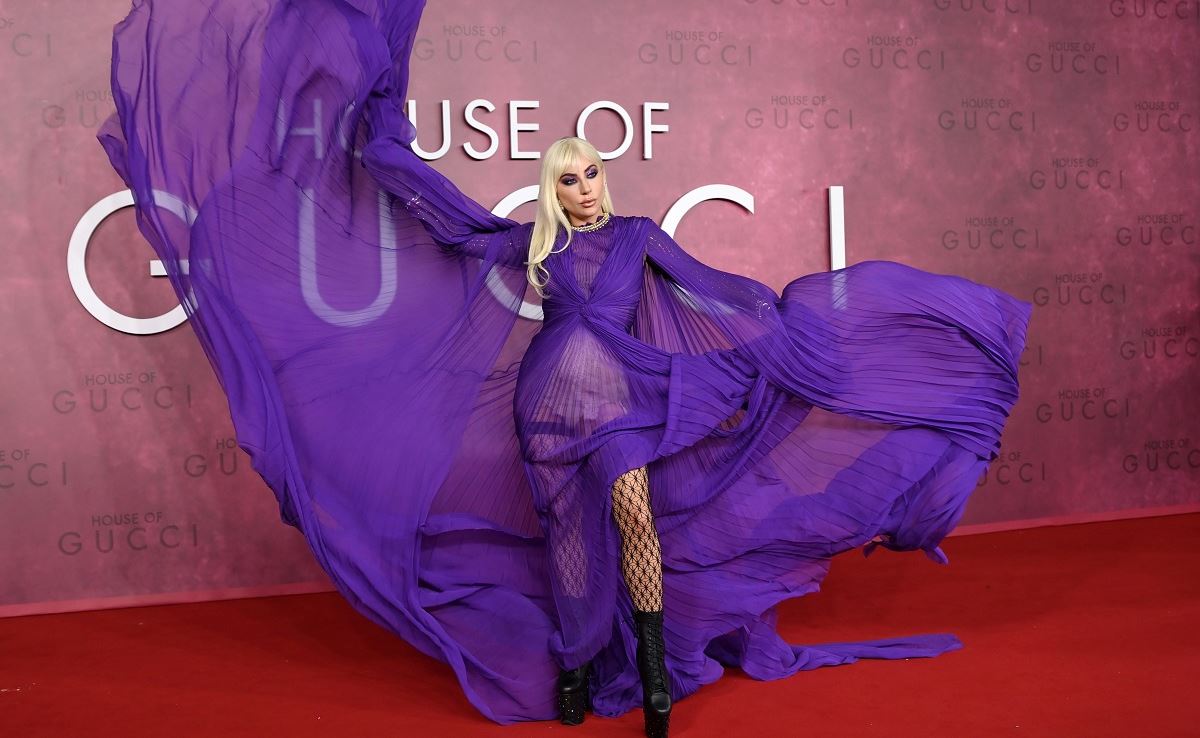 Με Gucci στο κόκκινο χαλί του House of Gucci