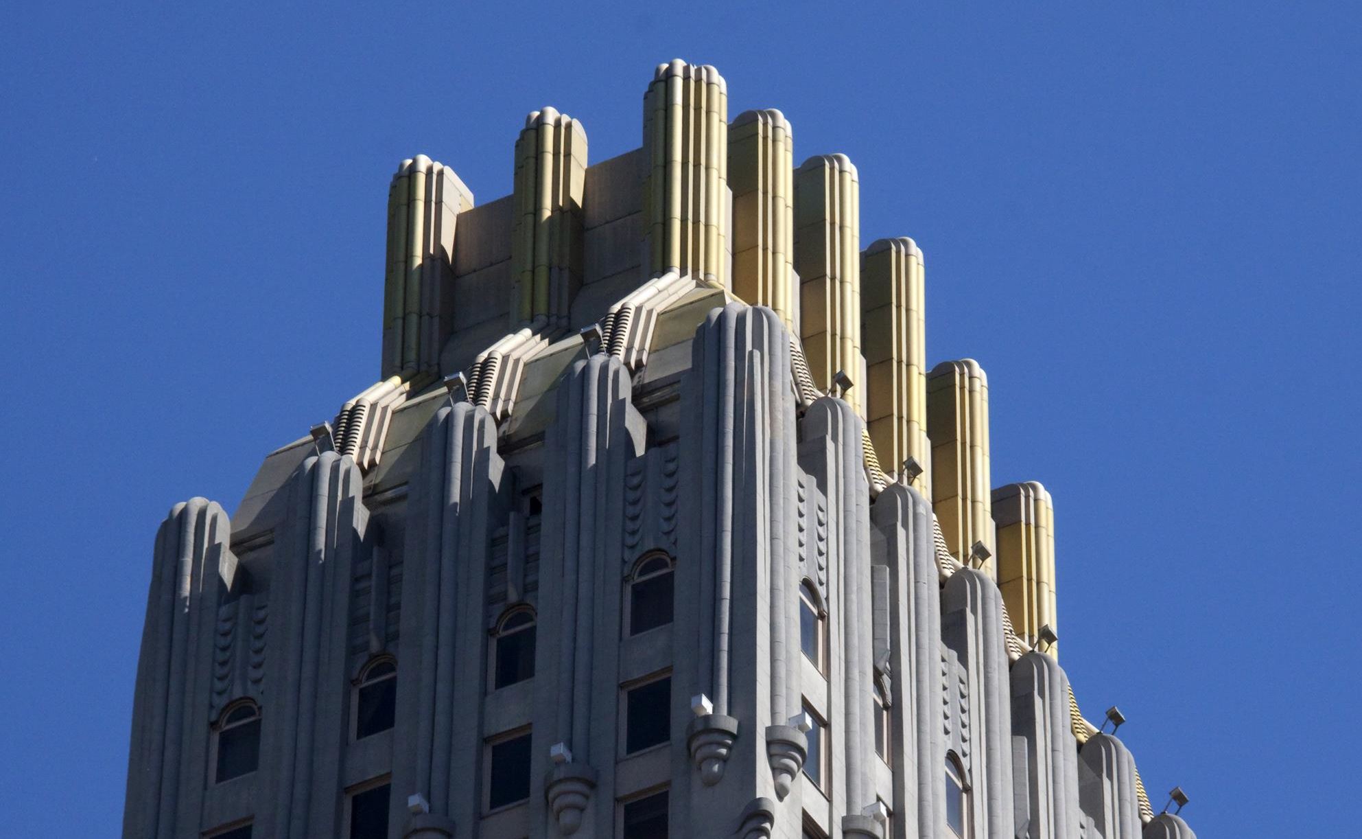 Η αυτοκρατορία του Donald Trump νοσεί λόγω πανδημίας