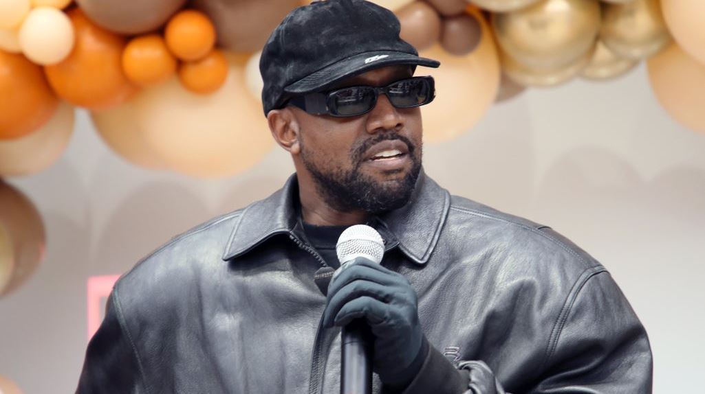 O Kanye West αγόρασε ένα Batmobile