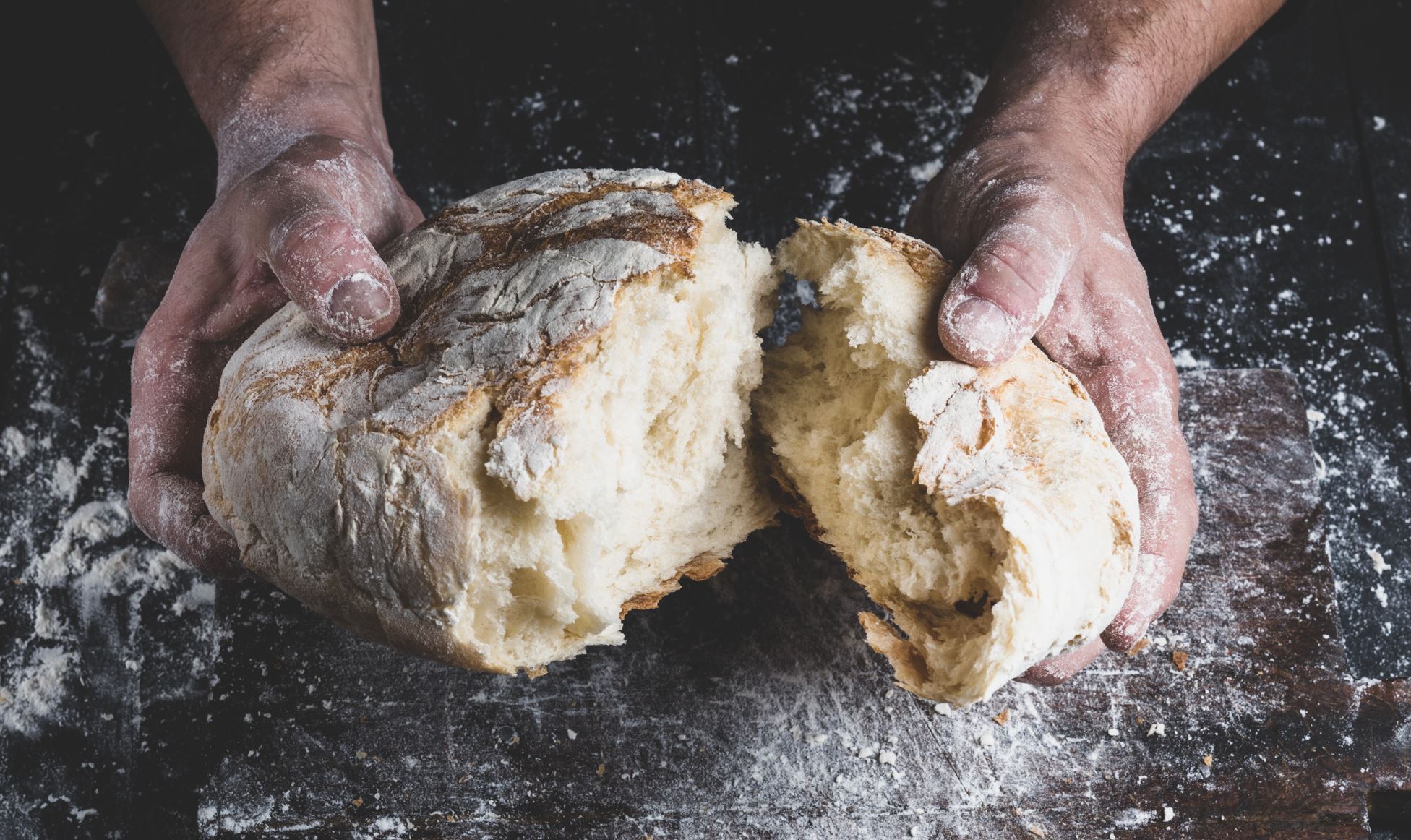 Γιατί όλοι φτιάχνουν ψωμί στην καραντίνα