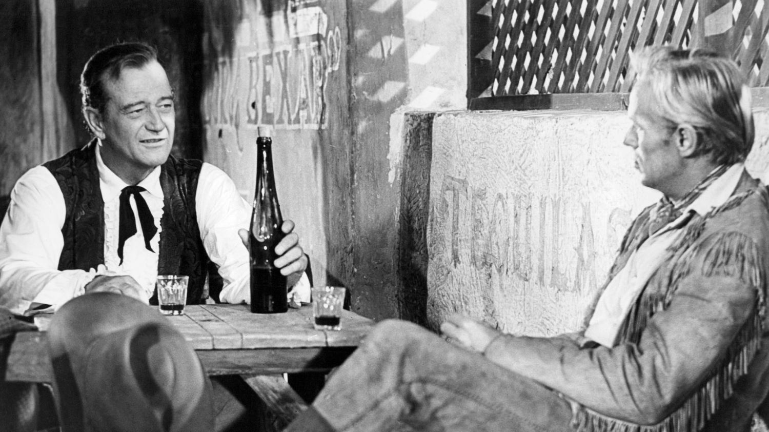 Το bourbon του John Wayne είναι το τέλειο δώρο για τον πατέρα σου