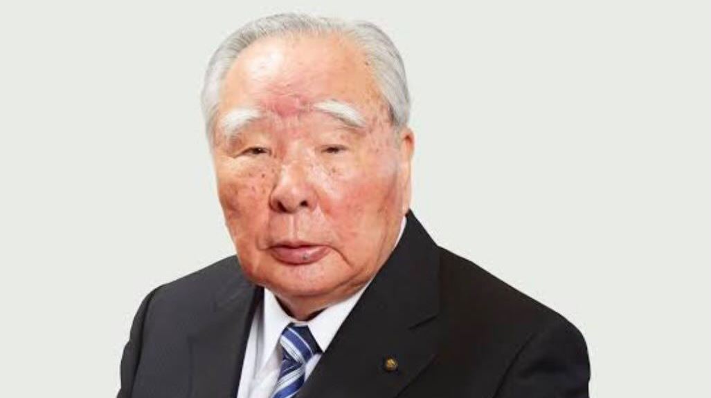 Πέθανε ο Osamu Suzuki, θρυλικός ηγέτης της Suzuki Motor