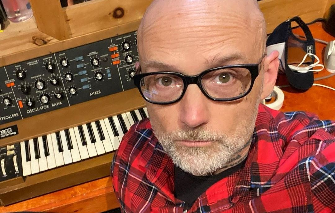 Ο Moby δε βλέπει πια τη μουσική ως επάγγελμα