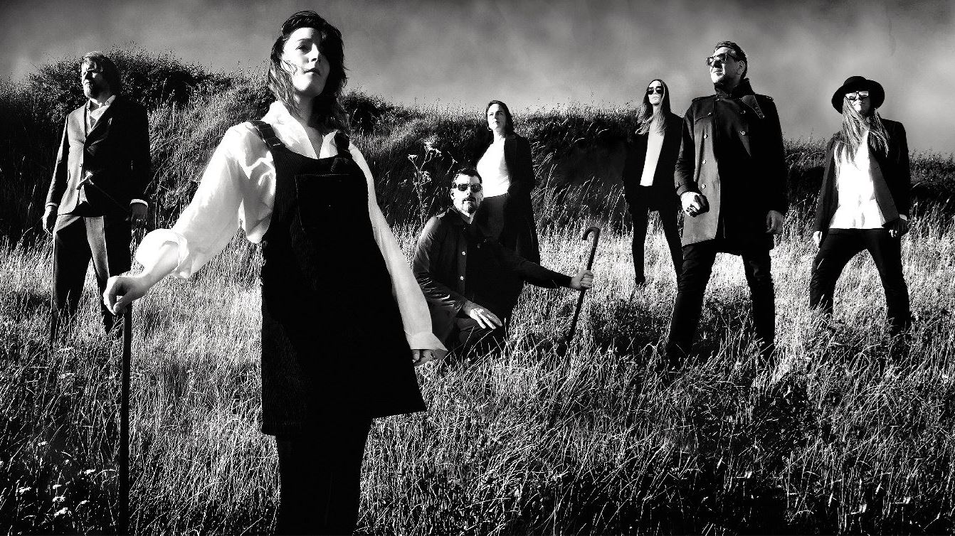 Όλες οι φορές που (ξανα)ερωτευθήκαμε τους Archive σε live τους