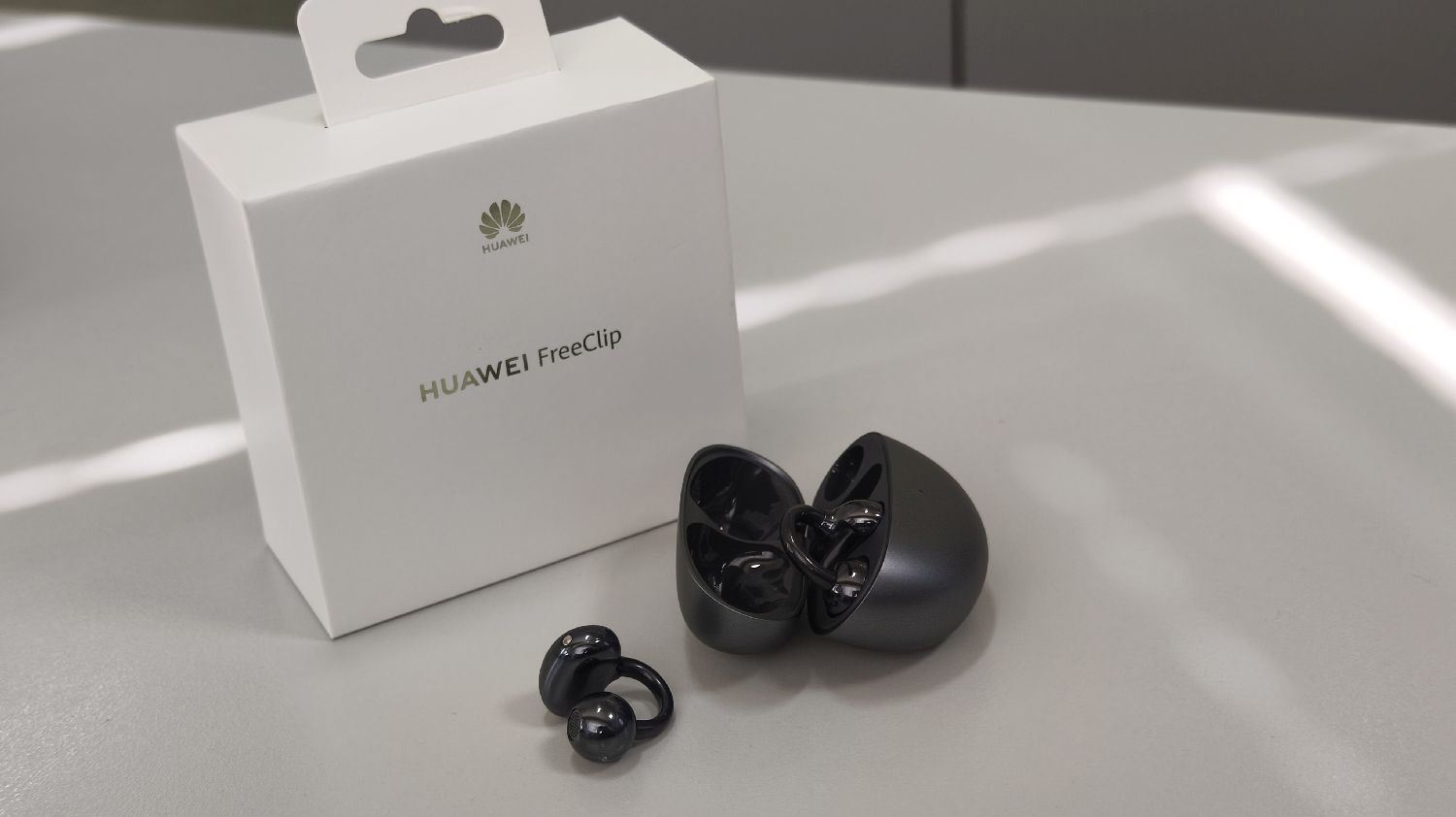 Τα Huawei FreeClip είναι τα πιο ξεχωριστά ακουστικά στην κατηγορία τους