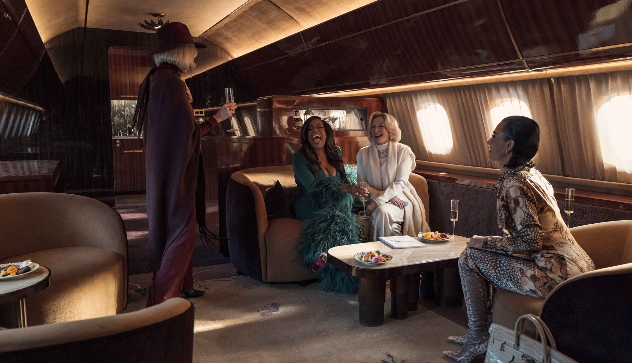 Στο ᾽Όλα Επιτρέπονται᾽ του Ryan Murphy συνυπάρχουν η Naomi Watts, η Glenn Close και η Kim Kardashian