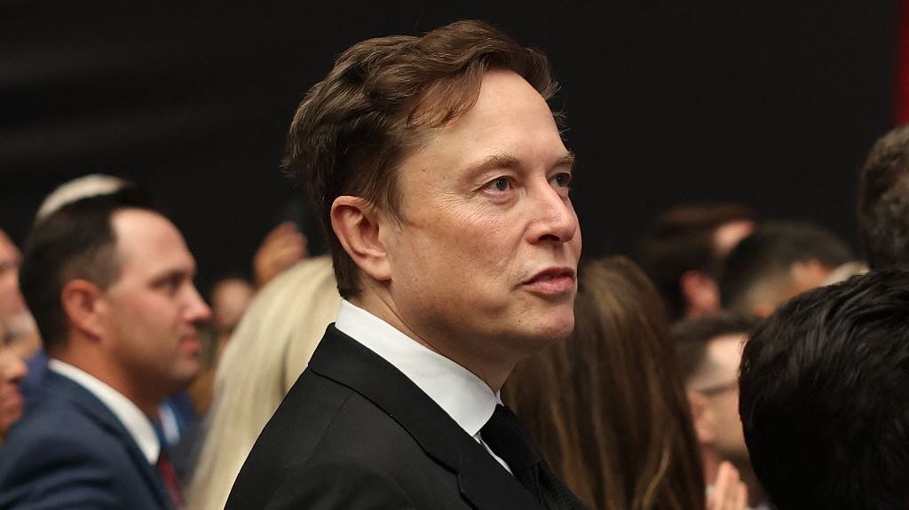 Το τέλος των smartphones προβλέπει ο Elon Musk