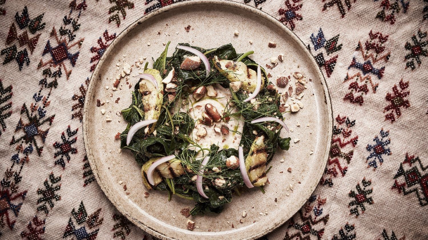 Η επιστροφή στη γεύση: μια κουζίνα με ψυχή και υπογραφή