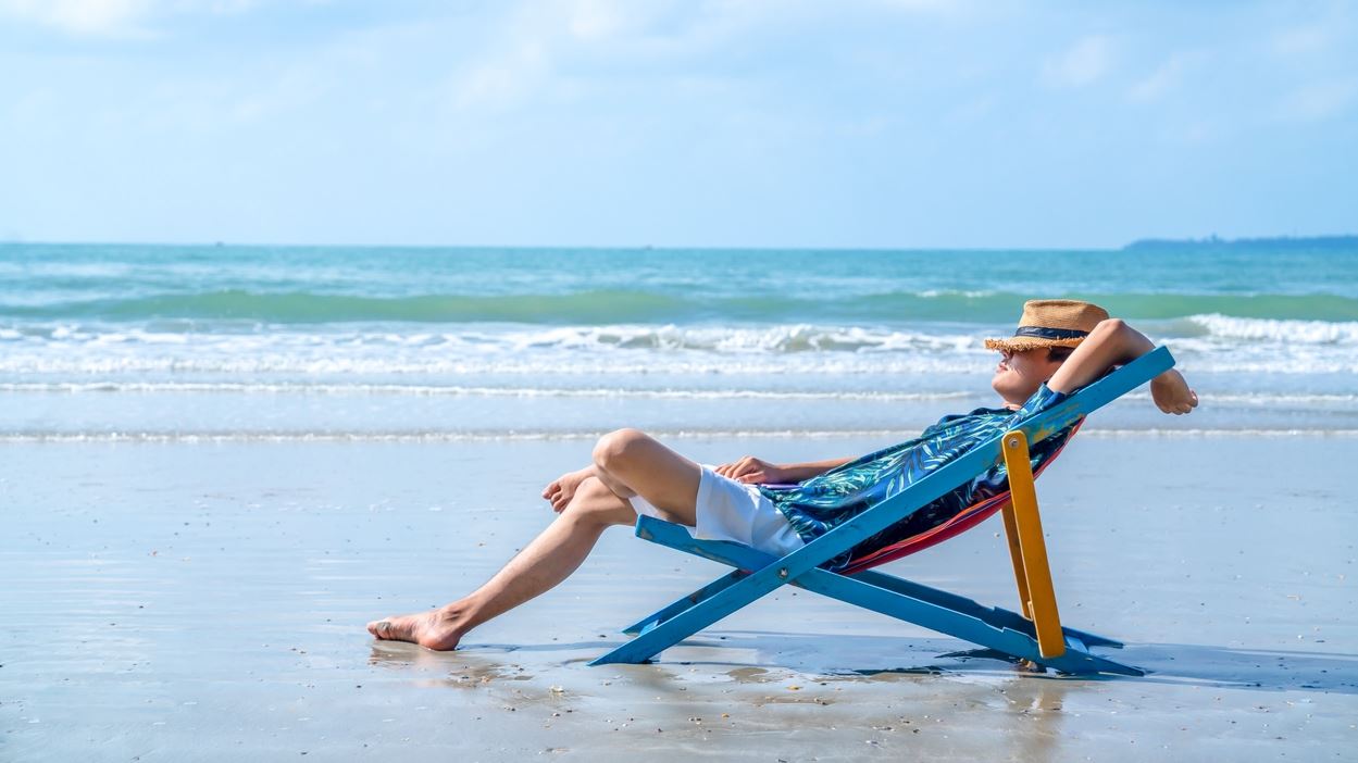 Γιατί σχεδόν δεν έχει νόημα να πηγαίνεις διακοπές (ιδίως αν είσαι Έλληνας)