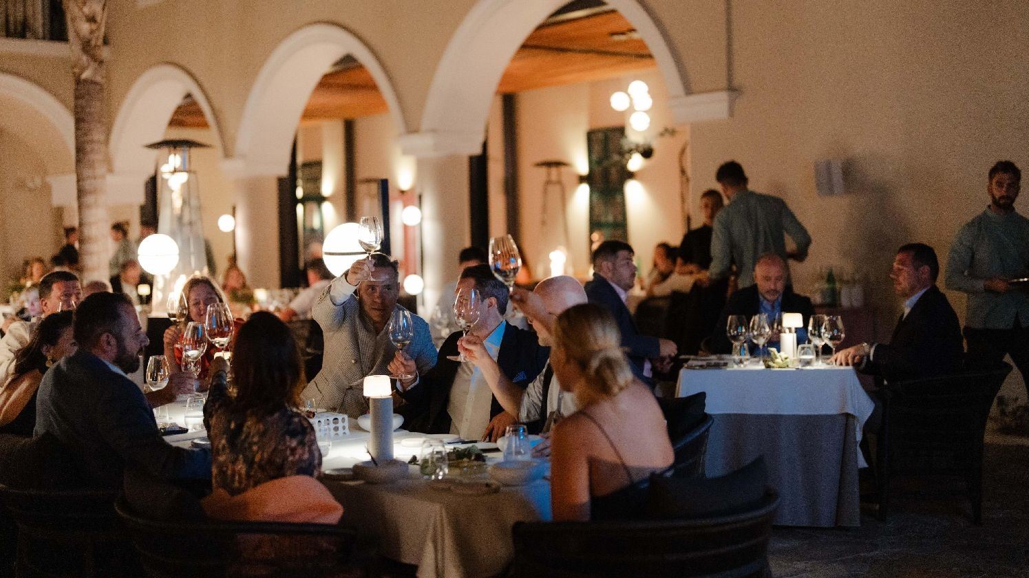 Η Selene Vedema 2025, η μεγαλύτερη "γιορτή" του σαντορινιού αμπελώνα, επιστρέφει στις 26 και 27 Σεπτεμβρίου