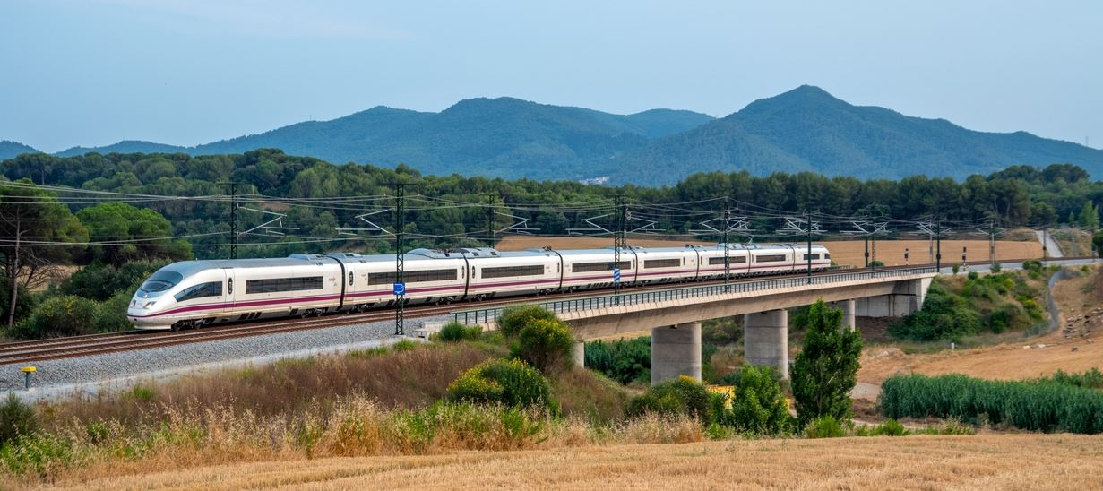 Τα νέα μέτρα της κυβέρνησης για την ασφάλεια των σιδηροδρόμων