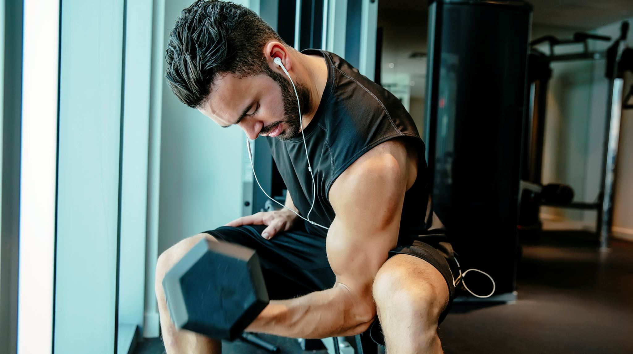 15λεπτο πρόγραμμα με αλτήρες για μυικό όγκο