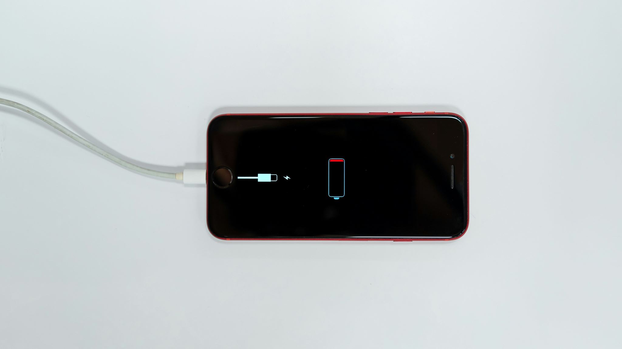 6 κόλπα για να φορτίζεις σωστά το κινητό σου